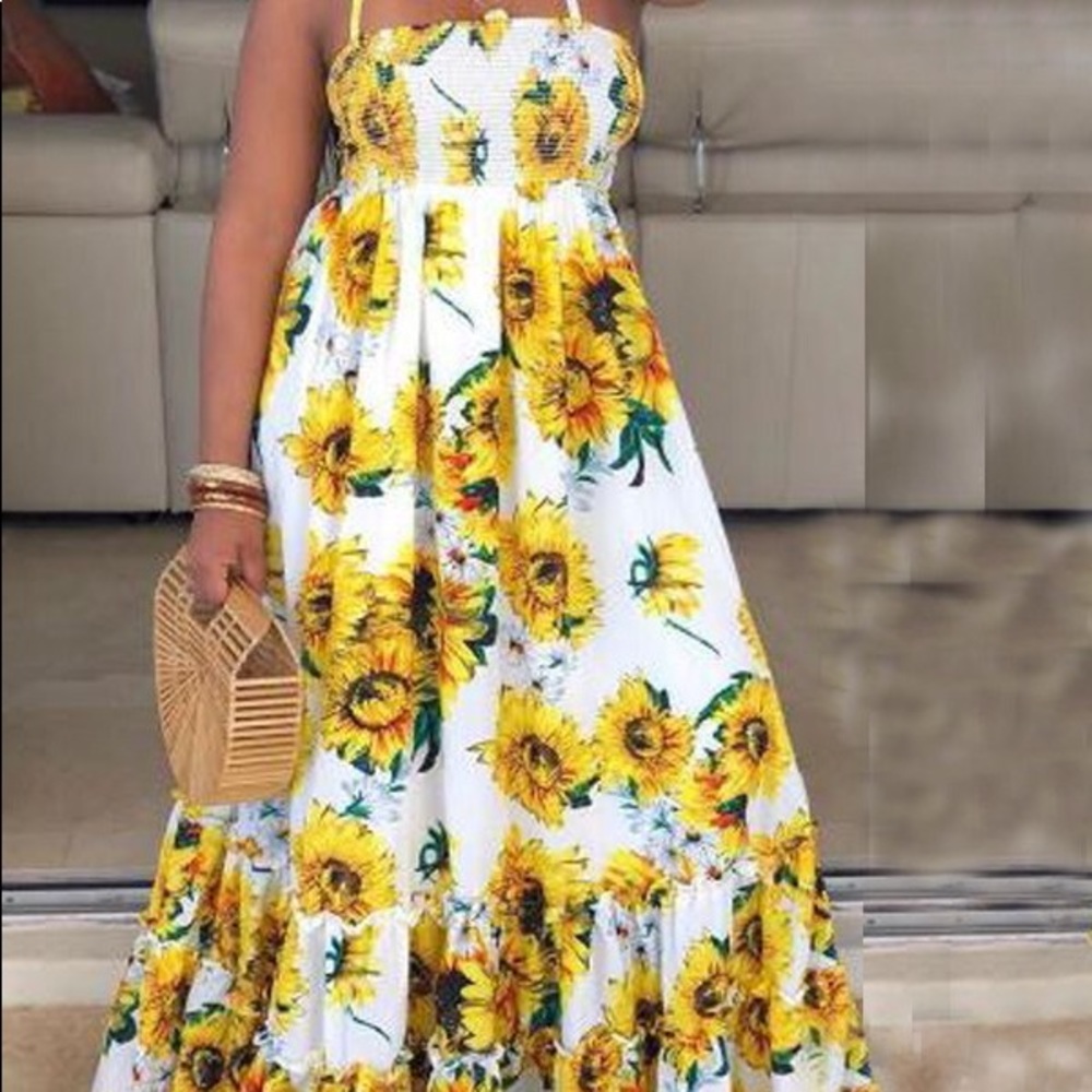 Lovely Bohemian Sunflower Print White Maxi Dress